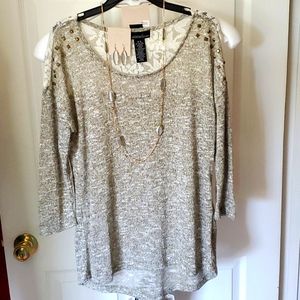 Contemporary Style SIGNATURE STUDIO Top, Size M